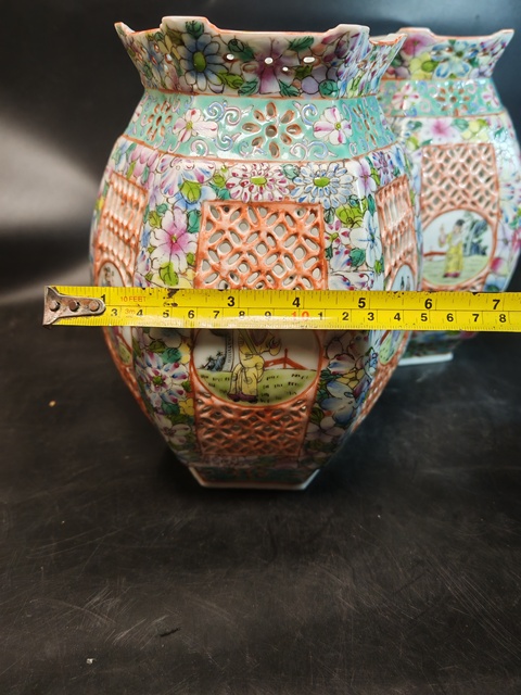 古玩陶瓷粉彩鏤空開窗人物紋燈臺拍賣，當前價格10000元