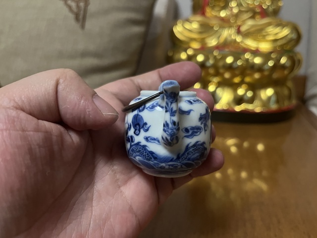 古玩陶瓷光緒青花龍鳳紋茶壺拍賣，當(dāng)前價格6888元