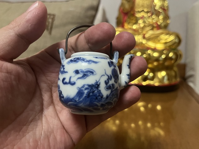 古玩陶瓷光緒青花龍鳳紋茶壺拍賣，當(dāng)前價格6888元