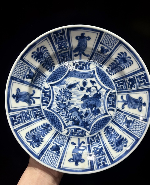 古玩陶瓷康熙時期飛黃騰達青花盤拍賣,當(dāng)前價格2688元