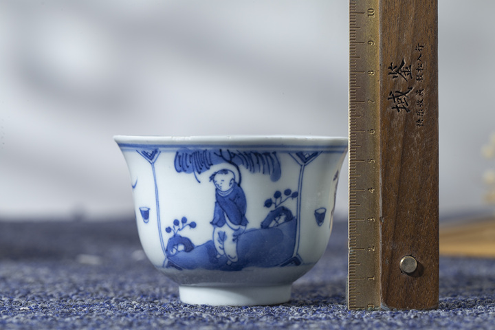 古玩陶瓷清晚·青花人物紋杯拍賣，當前價格864元