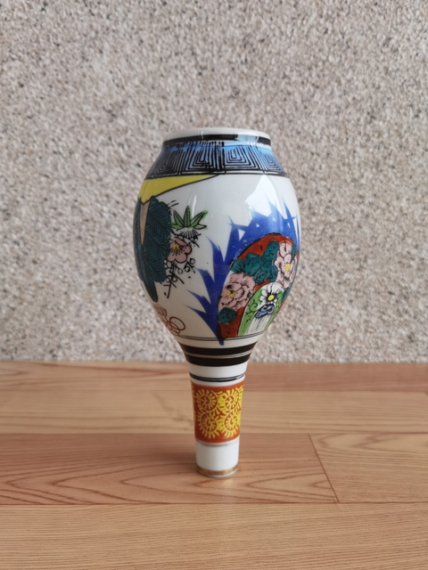 古玩陶瓷錐把瓶拍賣(mài)，當(dāng)前價(jià)格228元