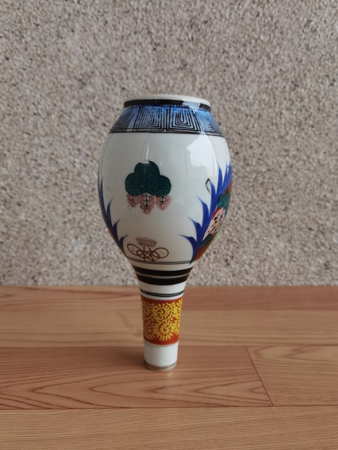 古玩陶瓷錐把瓶拍賣(mài)，當(dāng)前價(jià)格228元