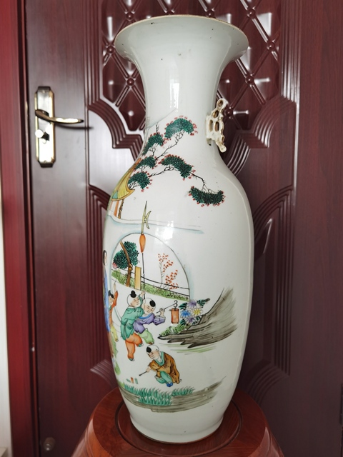 古玩陶瓷三娘教子圖新粉彩撇口瓶拍賣，當前價格5600元