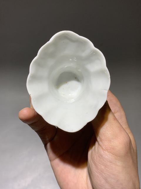 古玩陶瓷清早期德化窯白釉龍鳳呈祥X角杯拍賣,當前價格999元