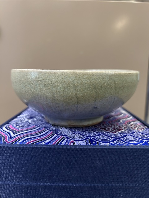 古玩陶瓷元末明初龍泉青瓷刻花茶碗拍賣，當前價格5000元