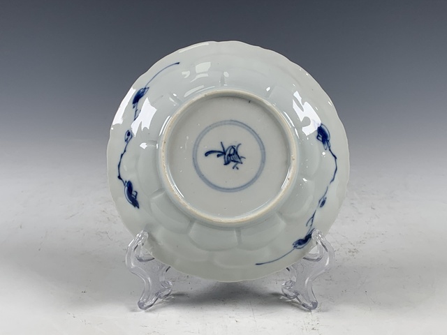 古玩陶瓷清康熙·青花十二喜鵲花紋小蝶拍賣,當前價格1380元