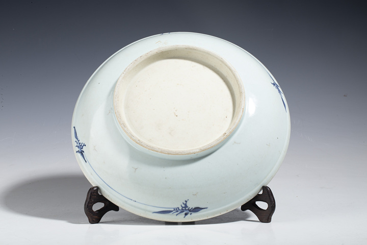 古玩陶瓷清乾隆·青花獅子繡球紋盤(pán)拍賣(mài),當(dāng)前價(jià)格1776元