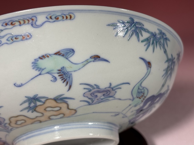 古玩陶瓷清中·外斗彩鹿鶴同春內粉彩必定如意紋淺碗拍賣,當前價格58800元
