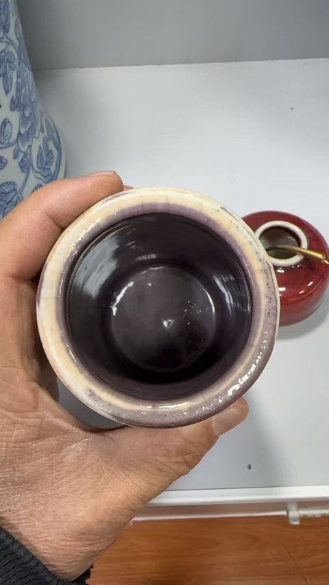 古玩陶瓷清霽紅筆筒拍賣,當前價格16000元