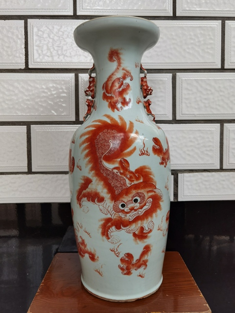 古玩陶瓷清宣統 藍協和繪黃獅子雙耳大瓶拍賣，當前價格11500元