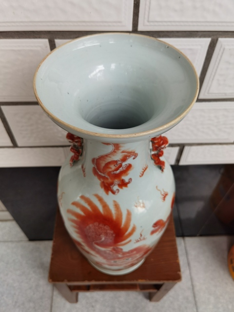 古玩陶瓷清宣統 藍協和繪黃獅子雙耳大瓶拍賣，當前價格11500元