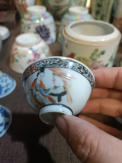 古玩陶瓷民國墨彩礬紅人物紋杯拍賣,當前價格1888元