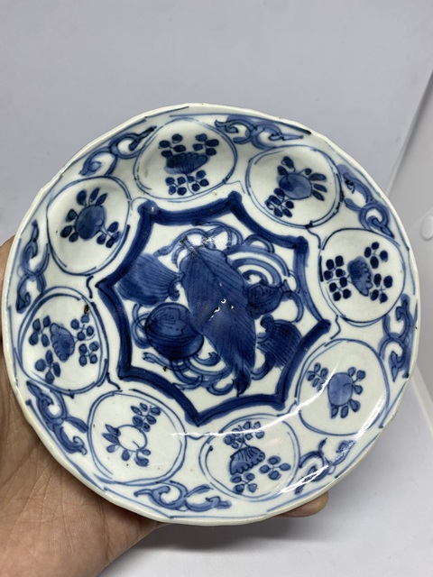古玩陶瓷明晚期青花八寶紋盤拍賣,當(dāng)前價(jià)格1888元