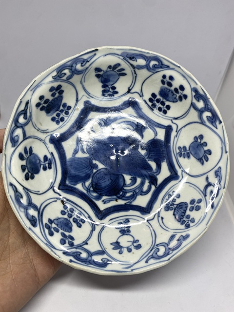 古玩陶瓷明晚期青花八寶紋盤拍賣,當(dāng)前價(jià)格1888元