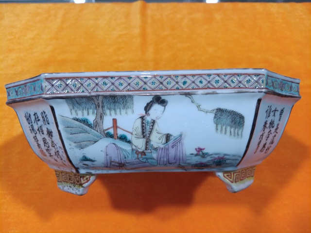 古玩陶瓷晚清名家粉彩四大美人詩文水仙盆拍賣，當前價格4580元