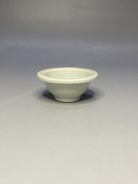 古玩陶瓷天青釉小琴爐拍賣，當(dāng)前價(jià)格800元