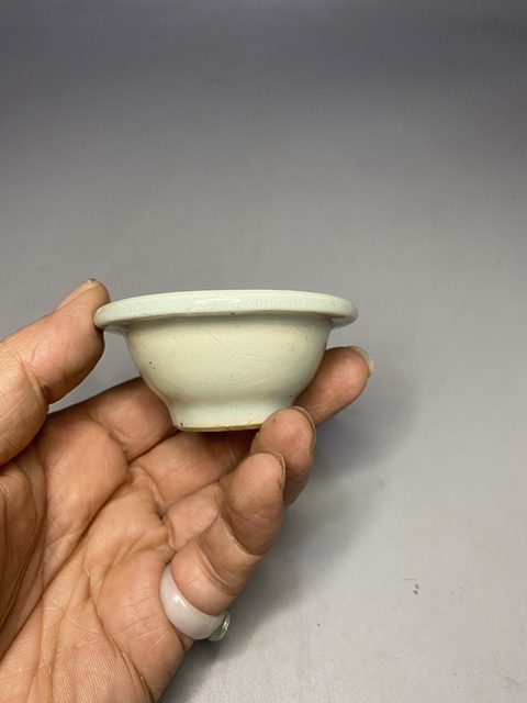 古玩陶瓷天青釉小琴爐拍賣，當(dāng)前價(jià)格800元