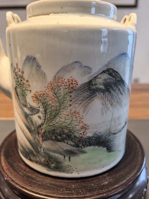 古玩陶瓷大名家袁義興淺絳彩山水人物紋茶壺拍賣,當前價格1600元