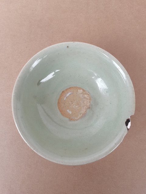 古玩陶瓷龍泉青瓷撇口碗拍賣,當(dāng)前價格0元