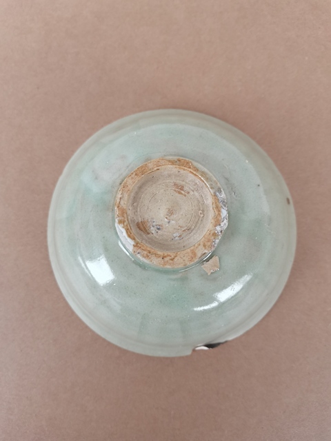 古玩陶瓷龍泉青瓷撇口碗拍賣,當(dāng)前價格0元
