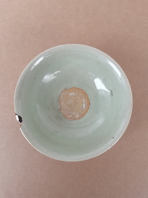 古玩陶瓷龍泉青瓷撇口碗拍賣,當(dāng)前價格0元