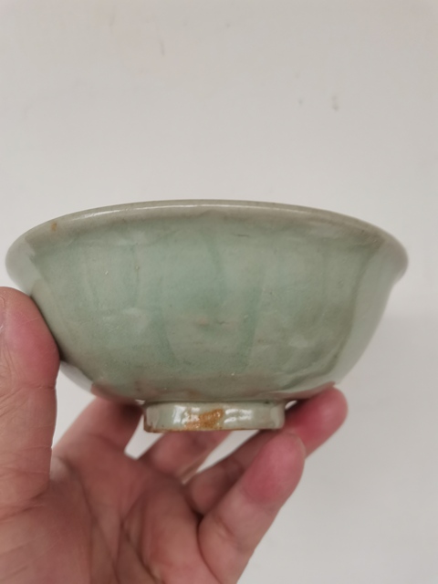 古玩陶瓷龍泉青瓷撇口碗拍賣,當(dāng)前價格0元