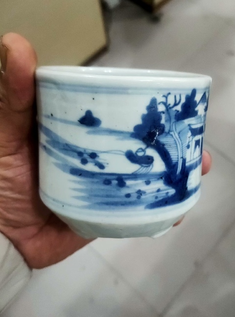 古玩陶瓷清中期青花山水人物紋香爐拍賣,當前價格1800元