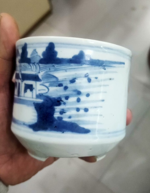 古玩陶瓷清中期青花山水人物紋香爐拍賣,當前價格1800元