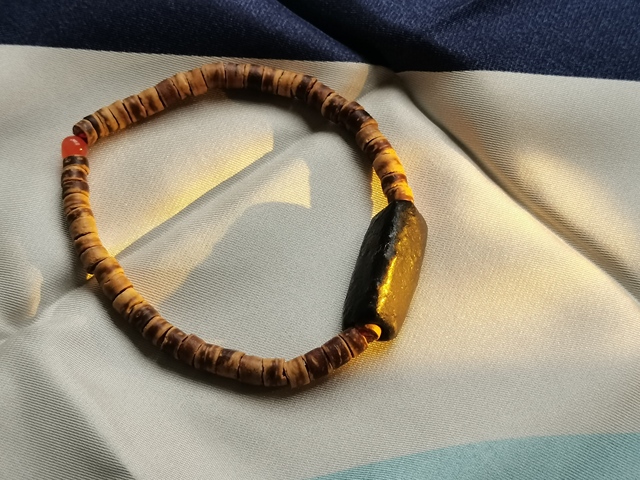 古玩玉器唐.藏傳嘎巴拉高古玉勒子手串拍賣,當前價格99999元