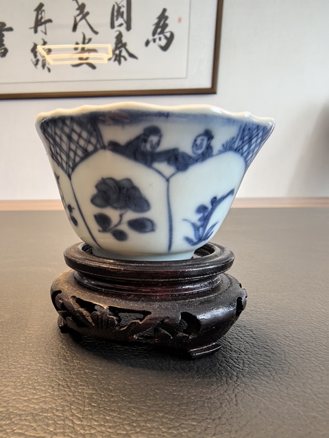 古玩陶瓷康熙青花二喬圖花口杯拍賣,當前價格980元