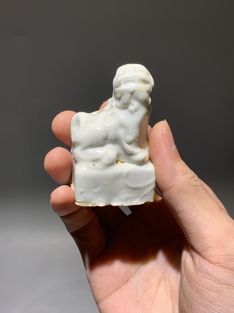 古玩陶瓷德化白瓷小獅子香插拍賣，當前價格0元