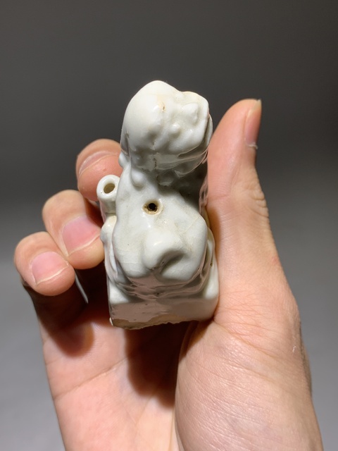 古玩陶瓷德化白瓷小獅子香插拍賣，當前價格0元