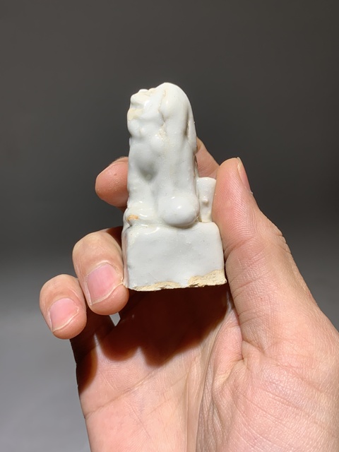 古玩陶瓷德化白瓷小獅子香插拍賣，當前價格0元