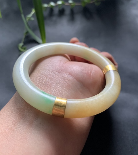 古玩玉器清代天然翡翠手鐲拍賣,當前價格15000元