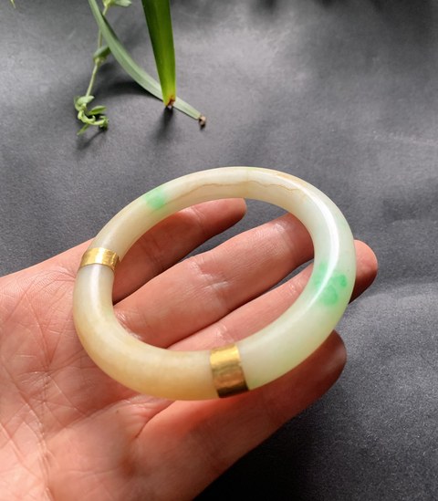 古玩玉器清代天然翡翠手鐲拍賣,當前價格15000元