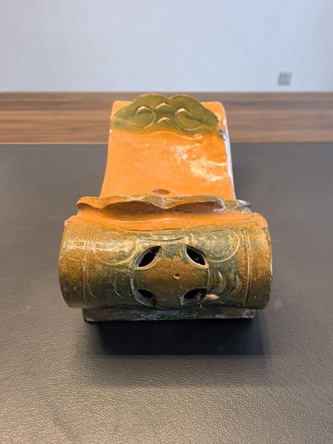 古玩陶瓷明末崇禎三彩瓷枕拍賣(mài)，當(dāng)前價(jià)格2200元