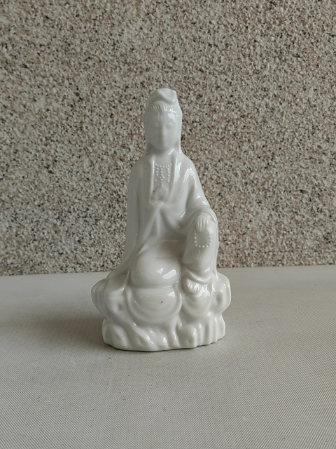 古玩陶瓷觀音塑像拍賣，當前價格450元