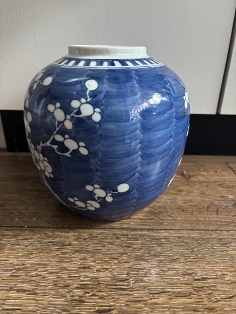 古玩陶瓷青花冰梅圖茶葉罐拍賣,當前價格1680元