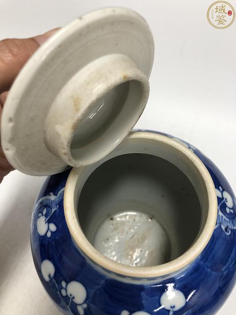 古玩陶瓷晚清·青花留白冰梅紋蓋罐拍賣，當前價格5888元