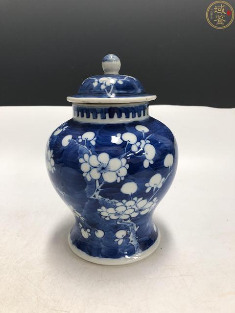 古玩陶瓷晚清·青花留白冰梅紋蓋罐拍賣，當前價格5888元