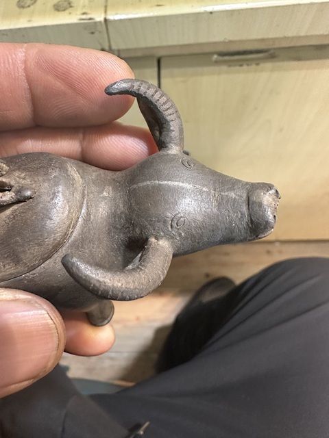 古玩雜項牛型水滴拍賣,當前價格2000元