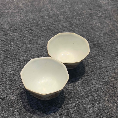 古玩陶瓷粉彩酒杯拍賣，當(dāng)前價(jià)格5000元