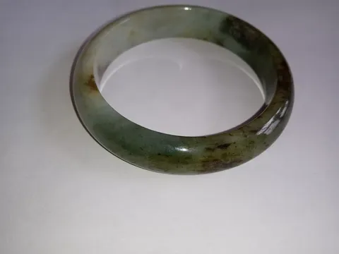 古玩玉器80年代天然翡翠手鐲拍賣，當前價格380元