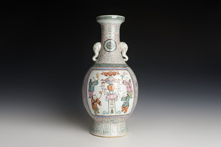 古玩陶瓷晚清·粉彩開窗福慶有余紋象耳瓶真品鑒賞圖