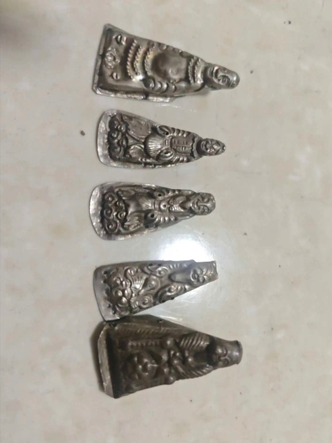古玩雜項帽花拍賣，當前價格180元