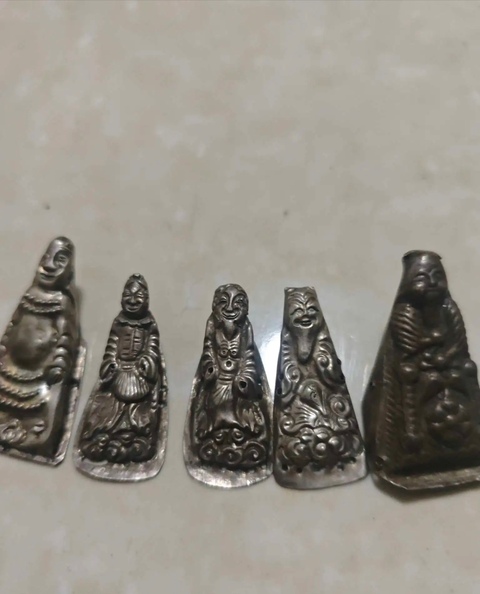 古玩雜項帽花拍賣，當前價格180元