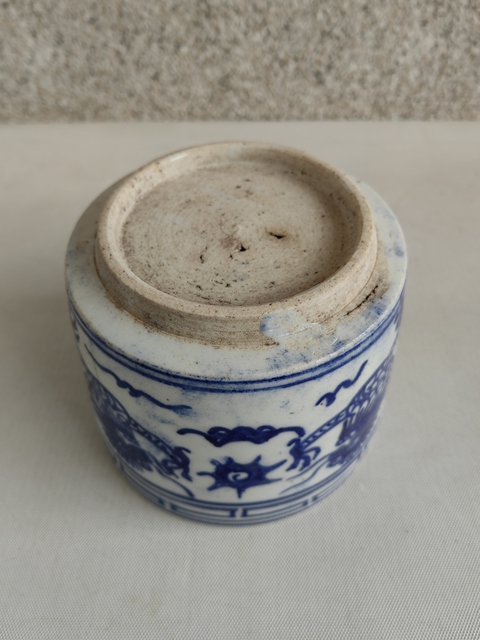 古玩陶瓷龍紋青花圈足筒式香爐拍賣,當前價格398元