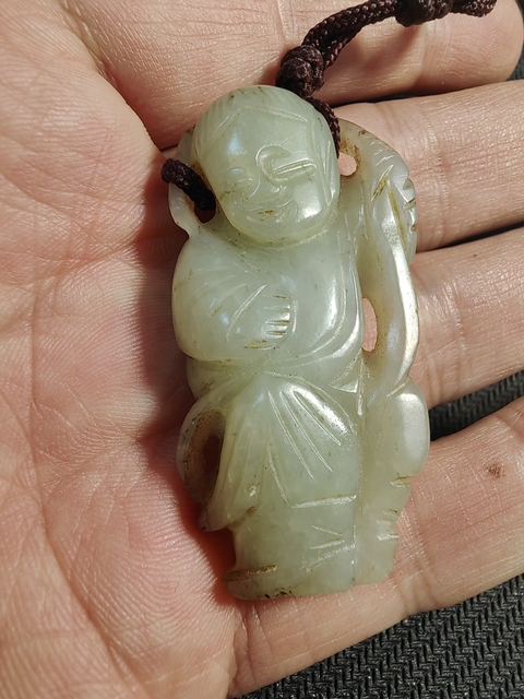 古玩玉器和田玉雕童子真品鑒賞圖
