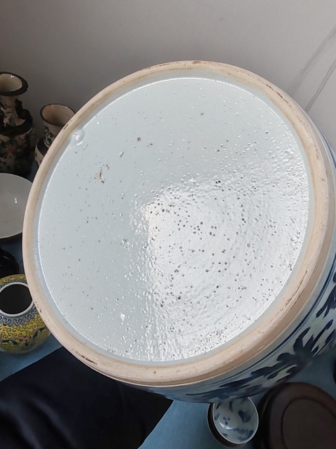 古玩陶瓷清中期青花纏枝花卉紋罐拍賣,當前價格1660元